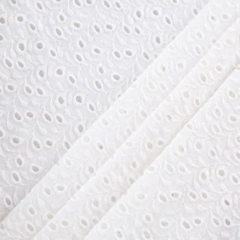 Шитье 067-13086 молочный